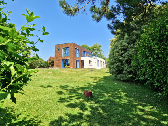 maison vue du jardin