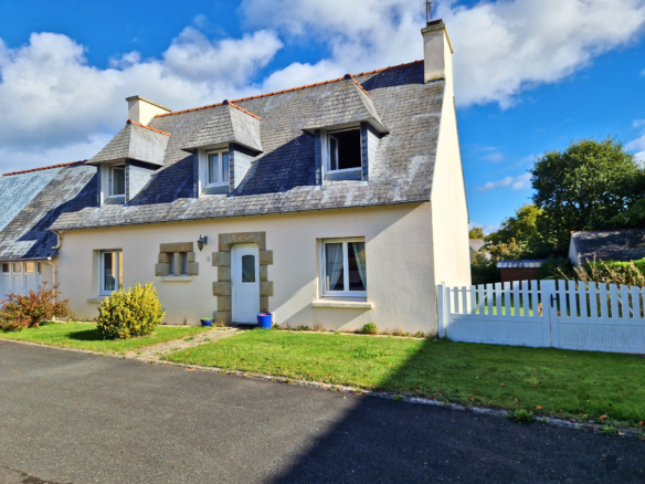 maison poullan sur mer entrée et façade