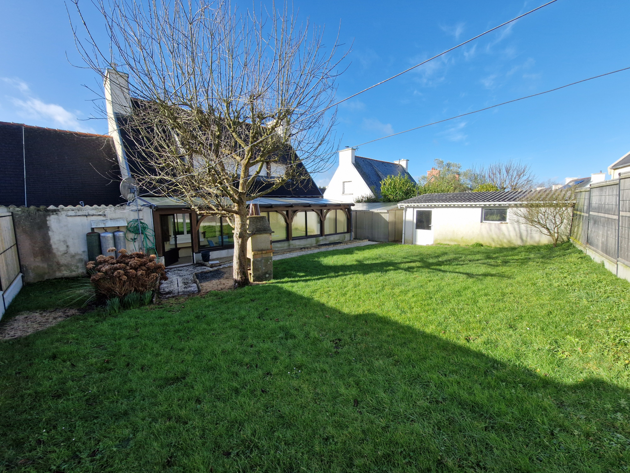 Jardin Jardin arboré maison proche mer Finistère