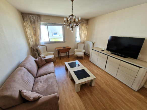 Séjour appartement 47 m² à Tréboul
